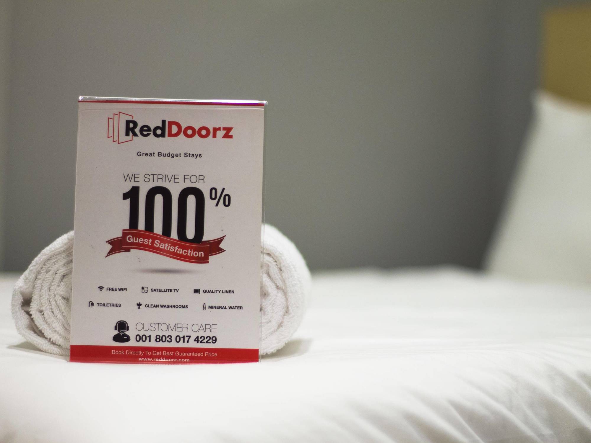 Reddoorz Plus @ Setiabudi Eight Jakarta Exterior foto
